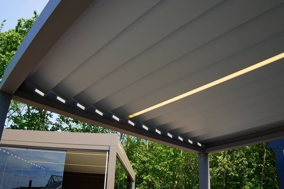 Riffault Fermetures Et Stores Menuisier A Saint Jean Le Blanc Pergolas 1