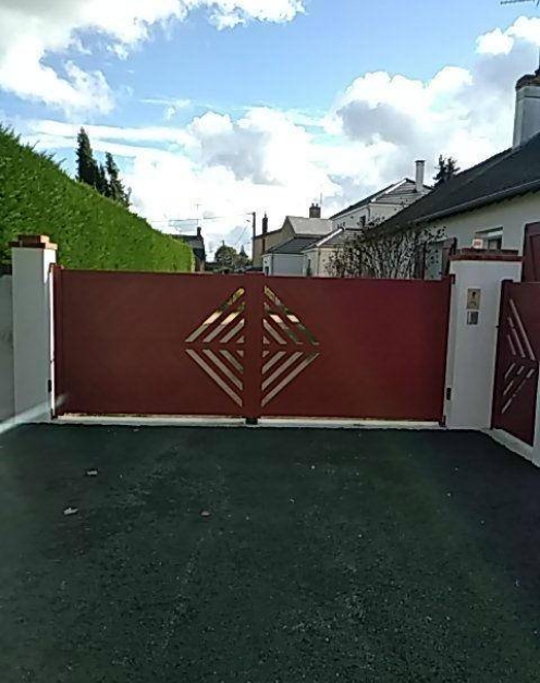 Riffault Fermetures Et Stores Menuisier A Saint Jean Le Blanc Portails Clotures